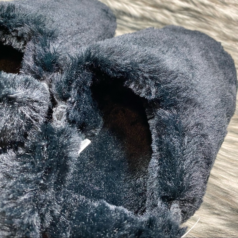 black Plush Furry Slippers XL 10-11 - Picture 9 of 11